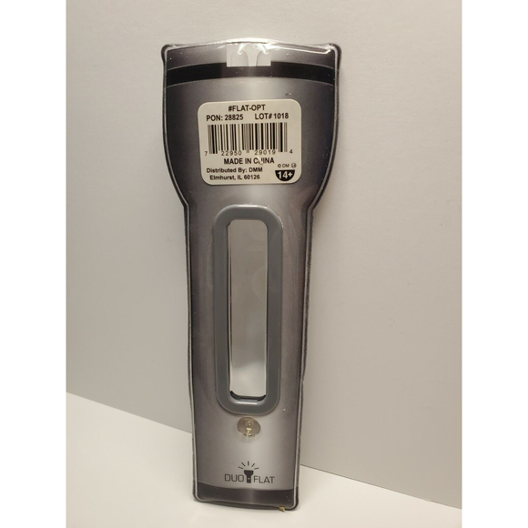 Duo-Flat Flashlight with Illuminating Magnifier, Only  1/4" Thick, lot of 4 - Picture 8 of 10